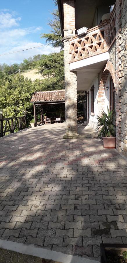 La Martinella Villa Canelli Exterior photo