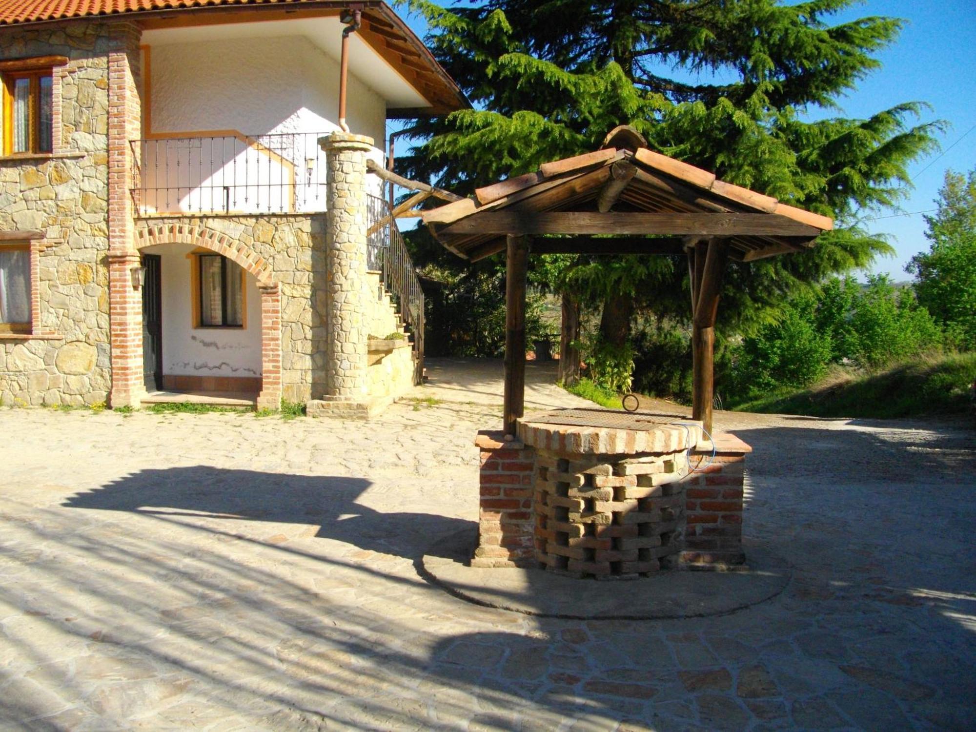 La Martinella Villa Canelli Exterior photo